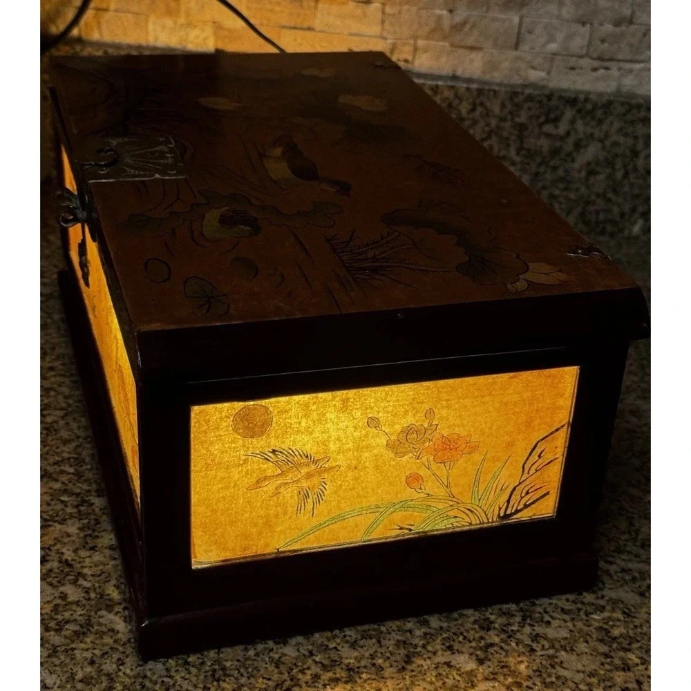 Antique Chinese Lacquered Dowry Box Chinoiserie Lamp Jewlery Art Deco Oriental